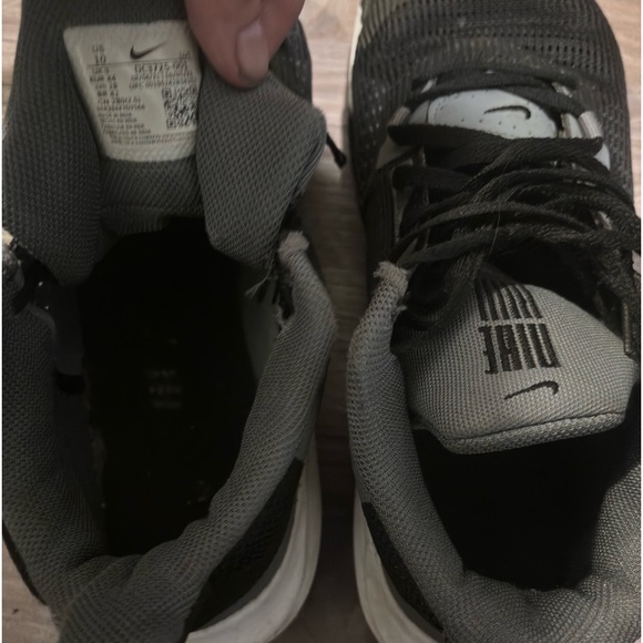 Nike Airmax Impact 3, black/gray/white mens shoes size 10; 8/10 condition - Picture 5 of 5